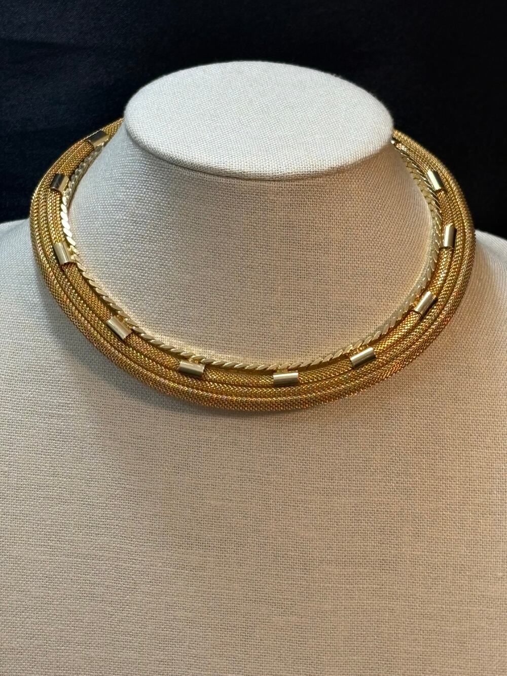 Vintage Gold Tone Mesh Necklace and Pedant 70g